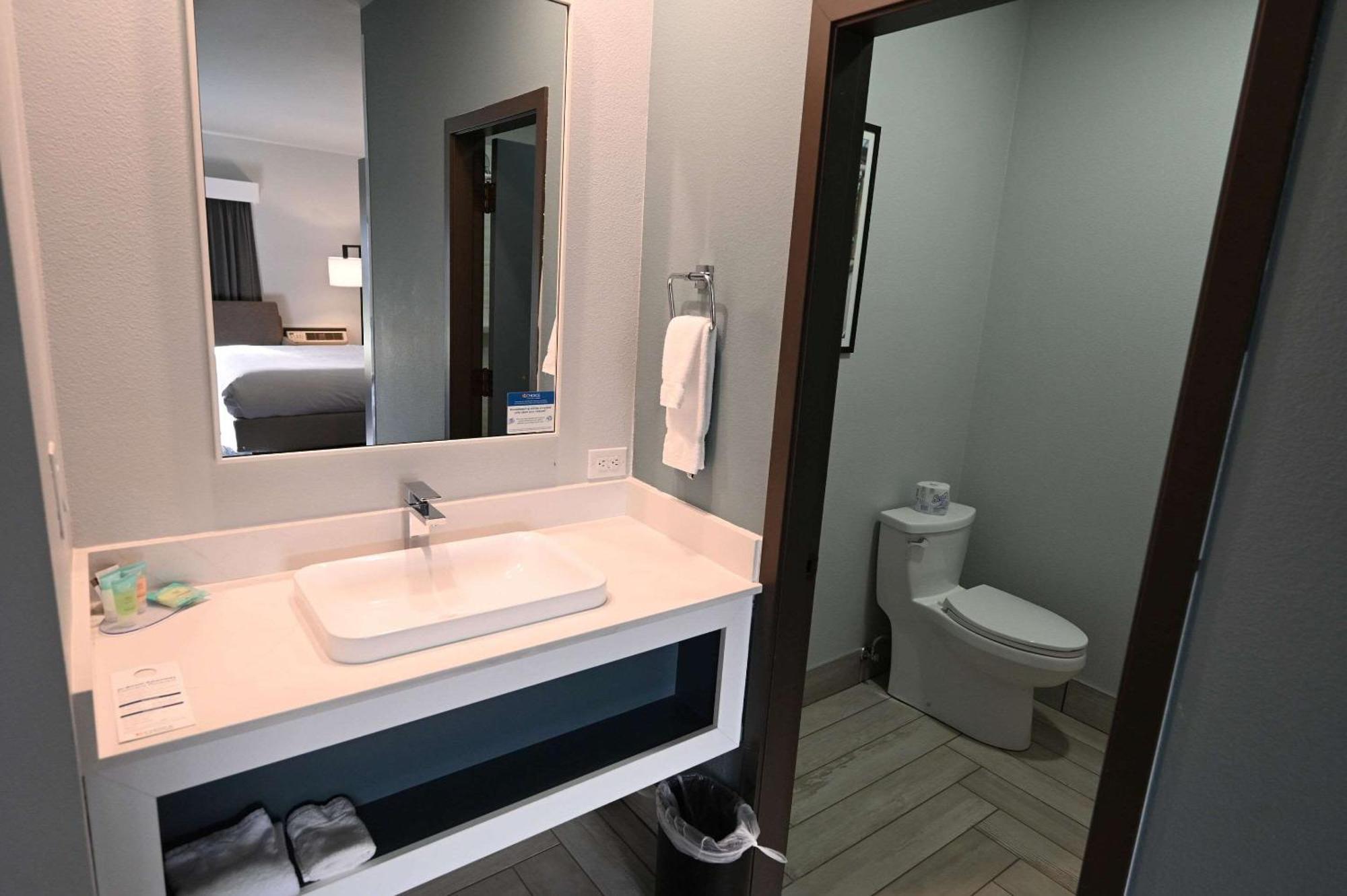 קוס ביי Edgewater Inn And Suites, Ascend Hotel Collection מראה חיצוני תמונה