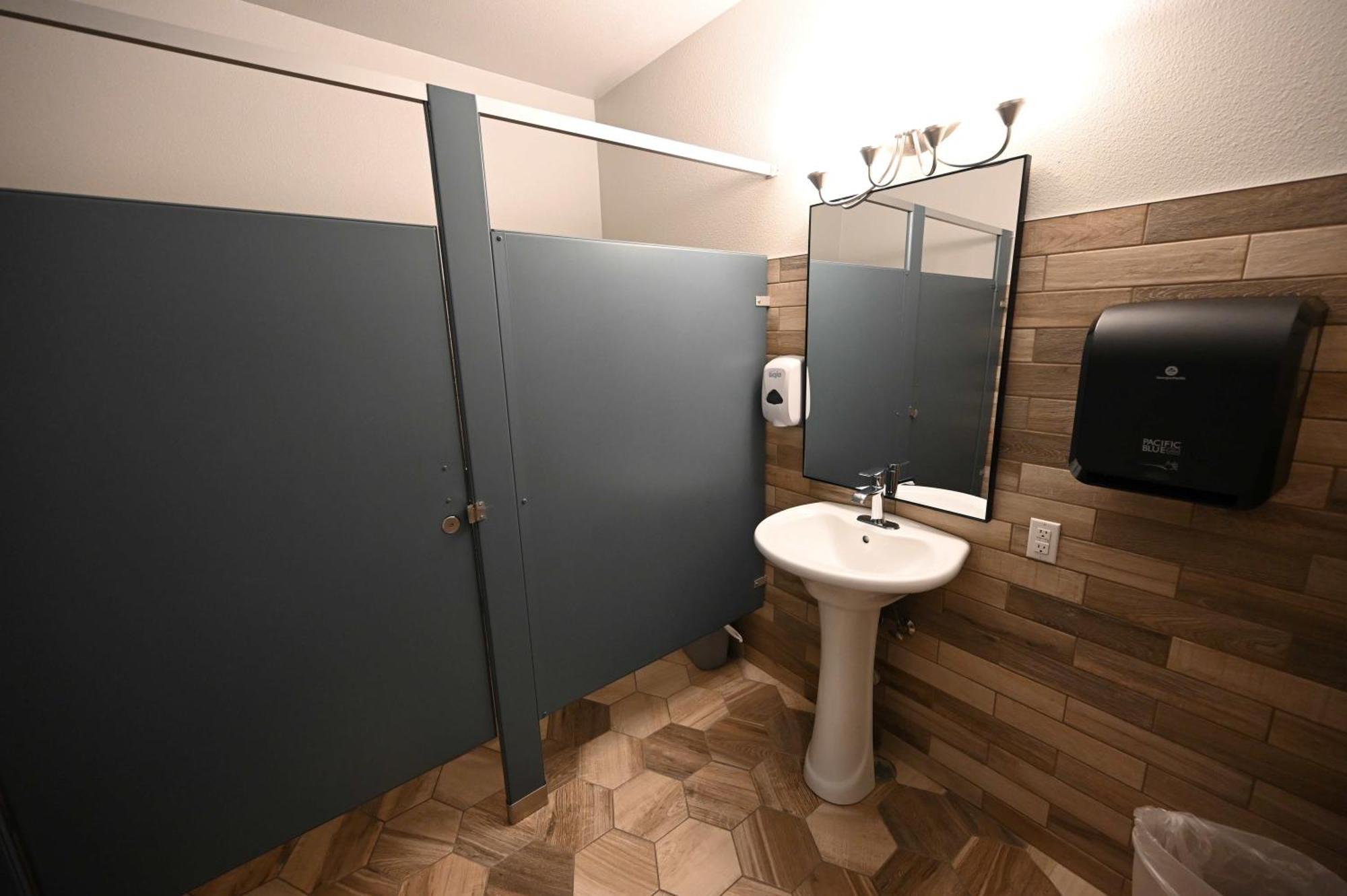 קוס ביי Edgewater Inn And Suites, Ascend Hotel Collection מראה חיצוני תמונה