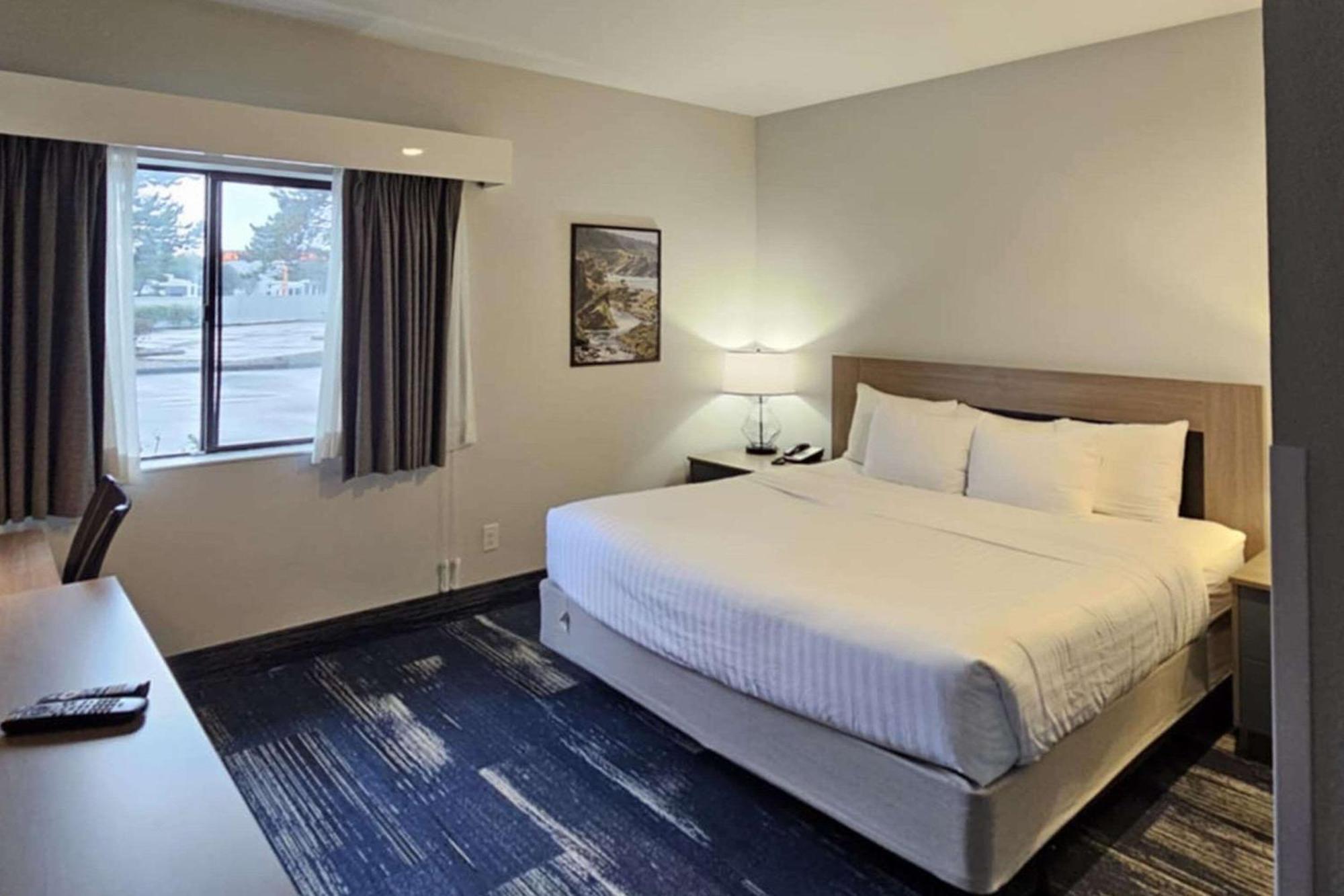 קוס ביי Edgewater Inn And Suites, Ascend Hotel Collection מראה חיצוני תמונה