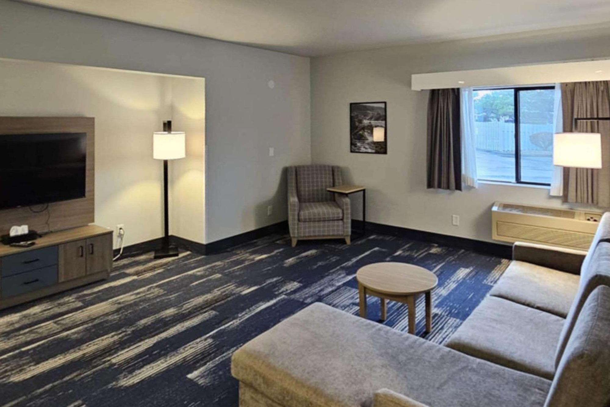 קוס ביי Edgewater Inn And Suites, Ascend Hotel Collection מראה חיצוני תמונה