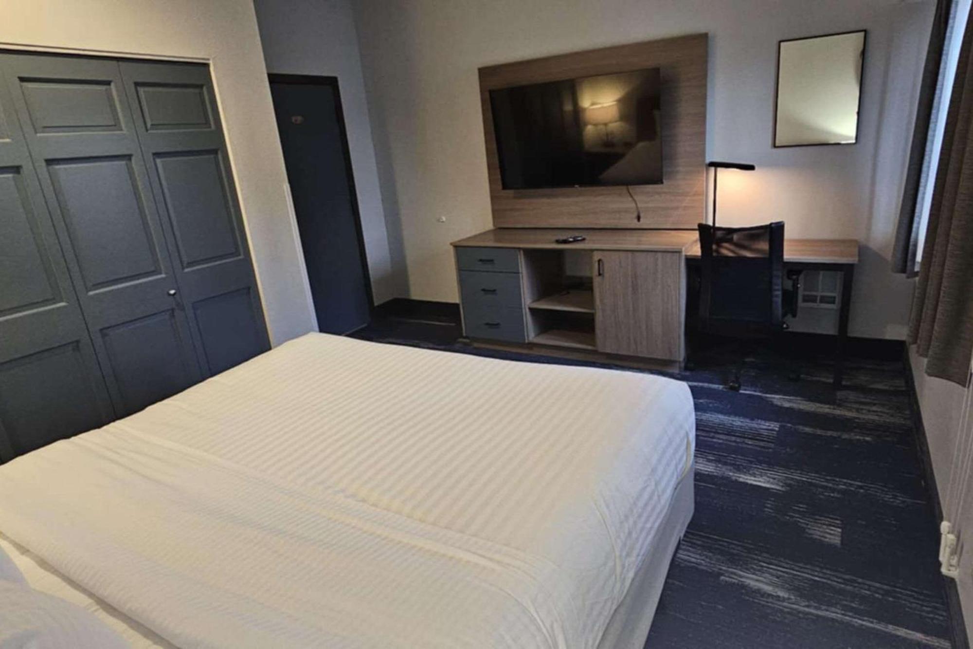 קוס ביי Edgewater Inn And Suites, Ascend Hotel Collection מראה חיצוני תמונה