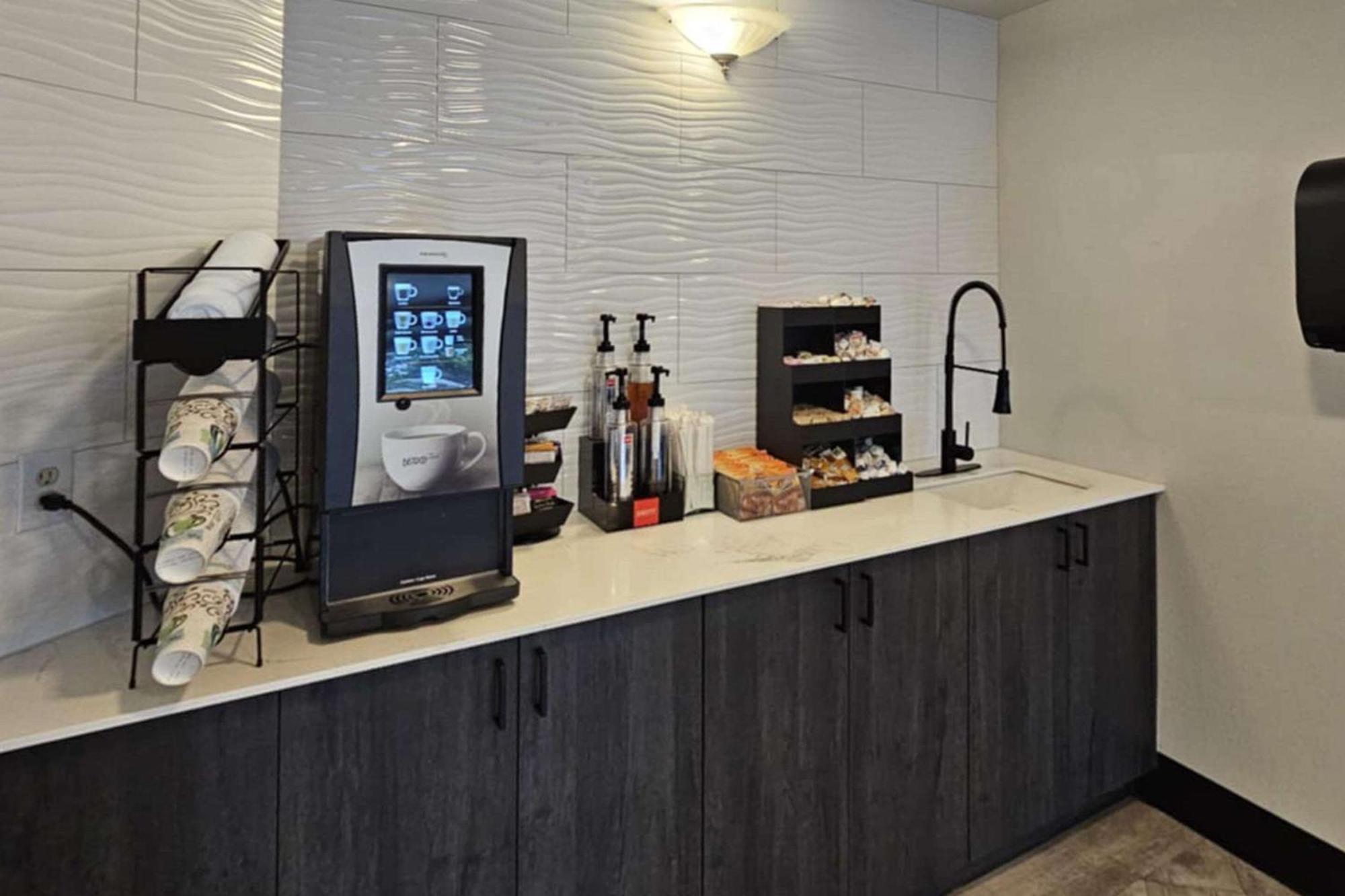 קוס ביי Edgewater Inn And Suites, Ascend Hotel Collection מראה חיצוני תמונה