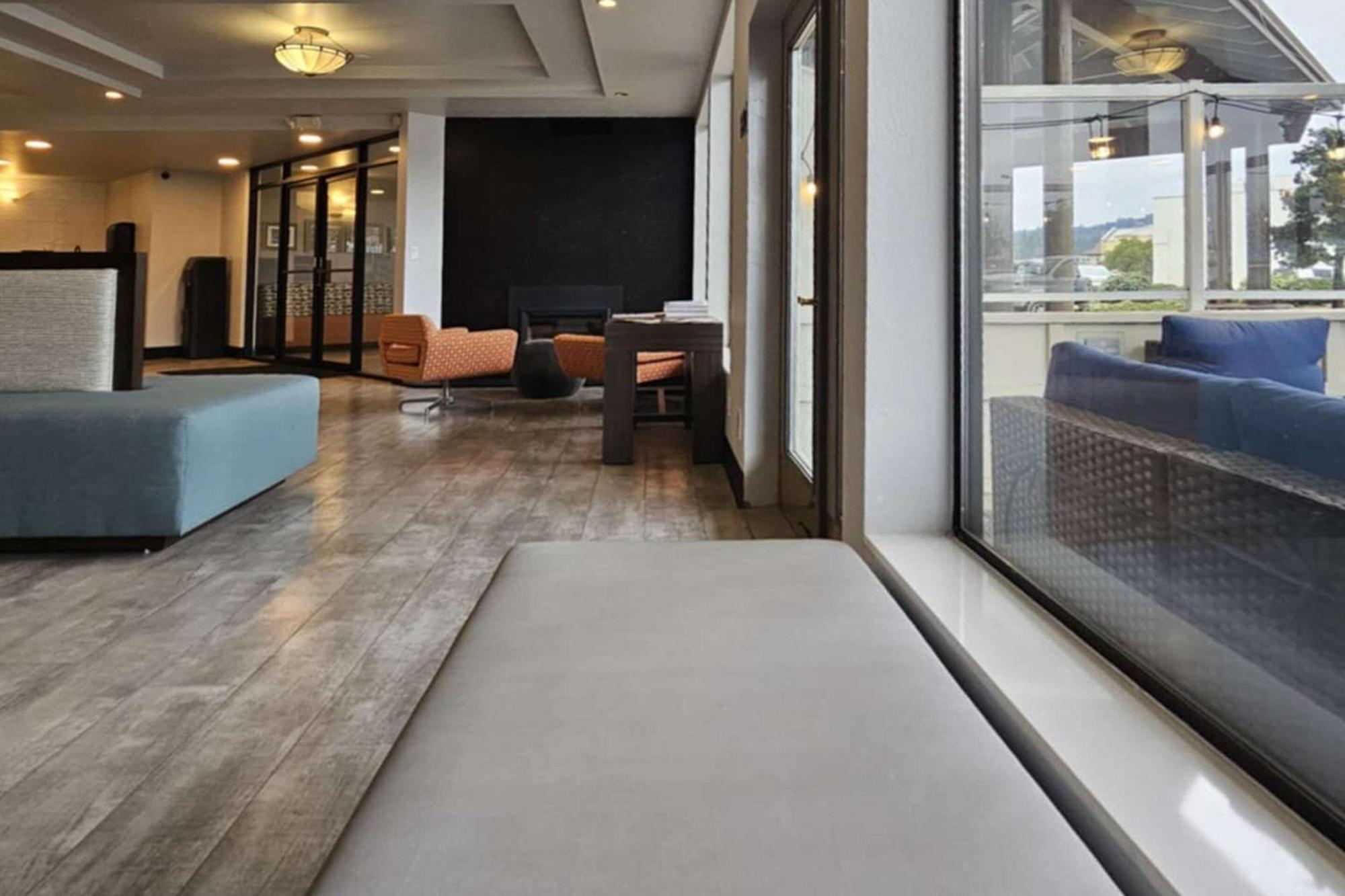 קוס ביי Edgewater Inn And Suites, Ascend Hotel Collection מראה חיצוני תמונה